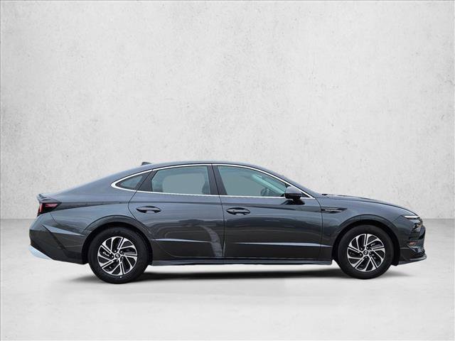 Used 2026 Hyundai Sonata Blue FWD image 4