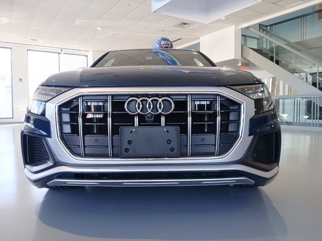 Used 2022 Audi SQ8 Prestige image 2