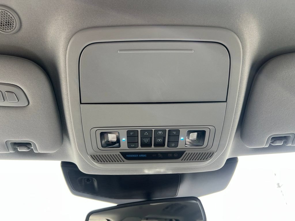 Used 2023 Ford Explorer Limited w/ Equipment Group 301A AWD/4WD image 27