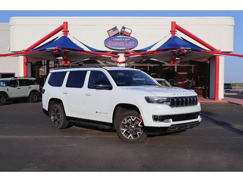 Used 2023 Jeep Wagoneer Series III w/ Preferred Equipment Group AWD/4WD image 1