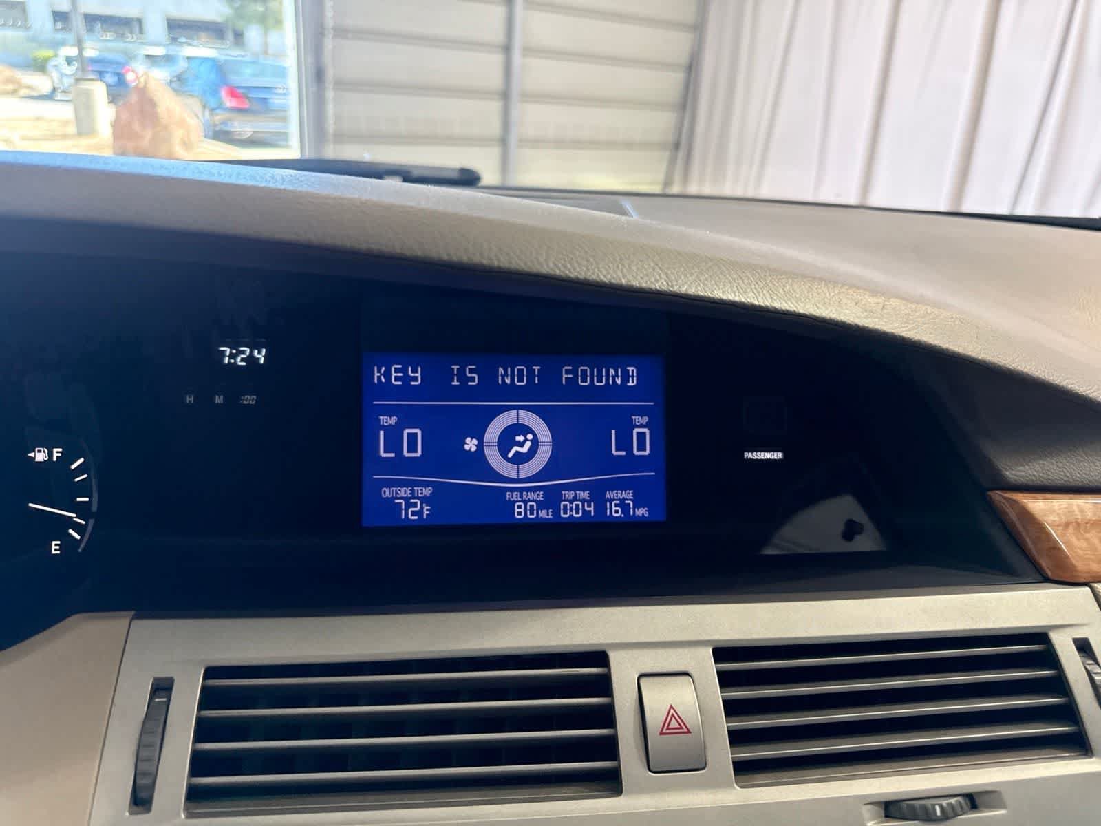 Used 2005 Toyota Avalon Limited FWD image 28