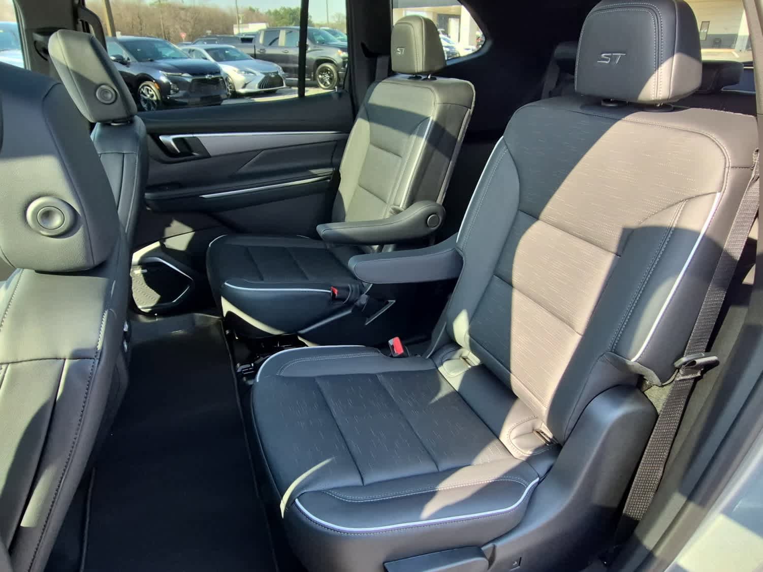 New 2026 Buick Enclave Sport Touring w/ Super Cruise Package AWD/4WD image 8