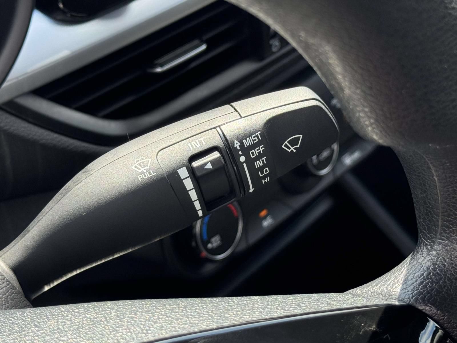 Used 2023 Kia Forte LXS w/ LXS Technology Package FWD image 9