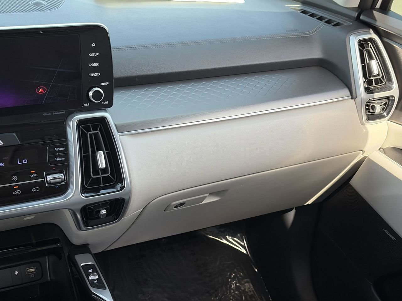 Certified 2023 Kia Sorento SX Prestige AWD/4WD image 15