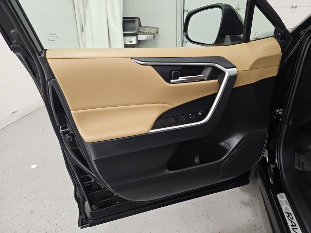 Certified 2025 Toyota RAV4 XLE Premium FWD image 13