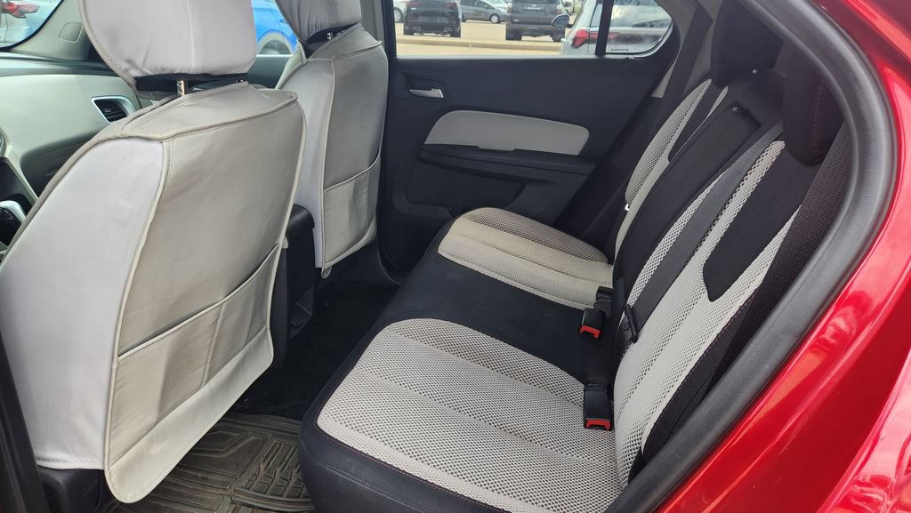 Used 2015 Chevrolet Equinox LT w/ Driver Convenience Package AWD/4WD image 9