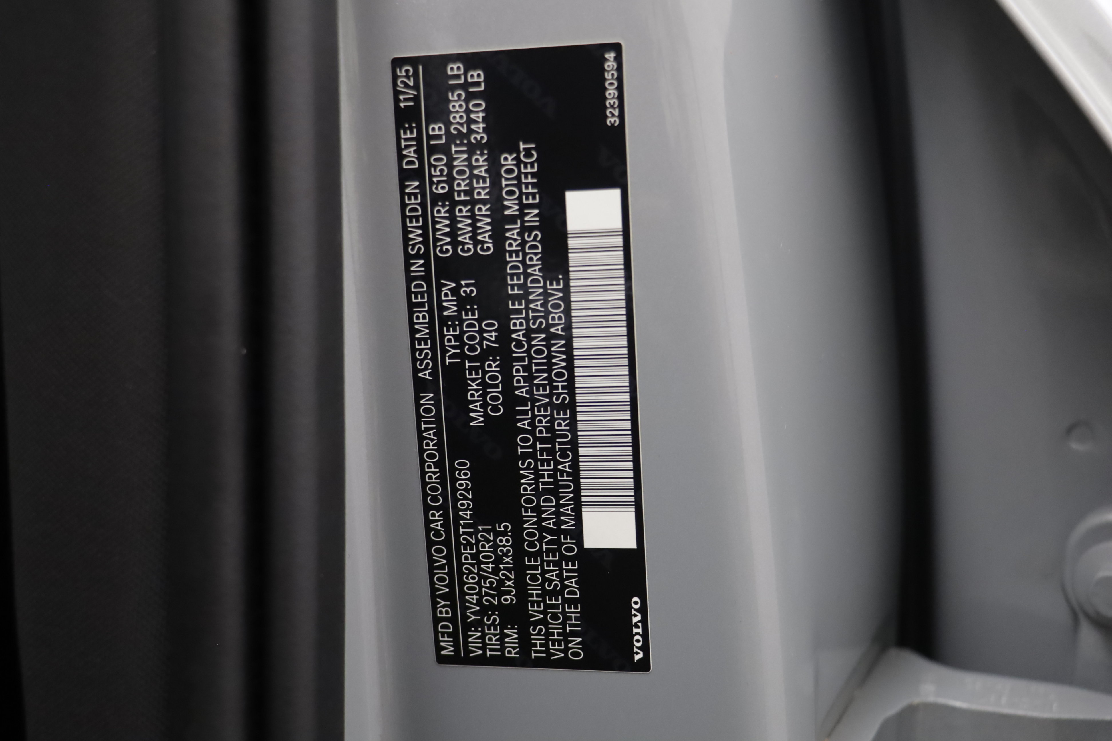 Used 2017 Toyota Prius Three Touring w/ Carpet Mat Package FWD image 24