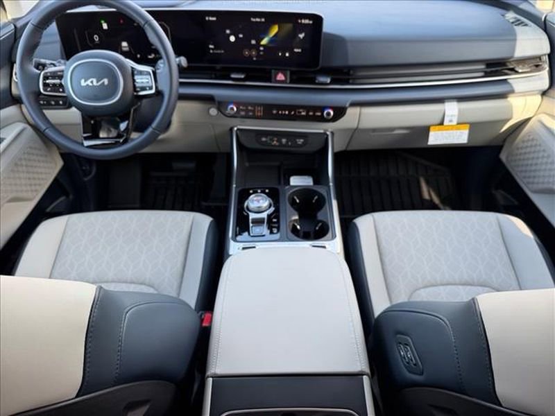 New 2026 Kia Carnival SX image 17