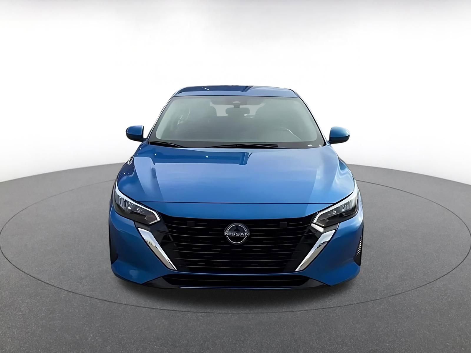 Used 2025 Nissan Sentra SV image 4