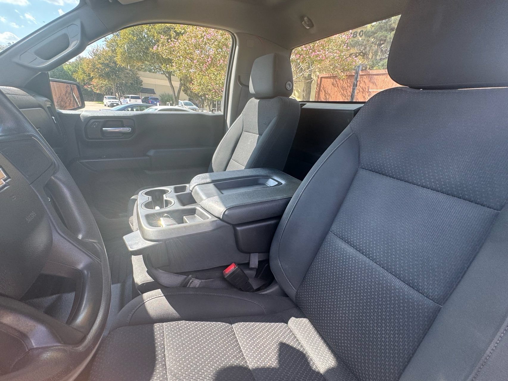Used 2023 Chevrolet Silverado 1500 W/T w/ Trailering Package AWD/4WD image 9