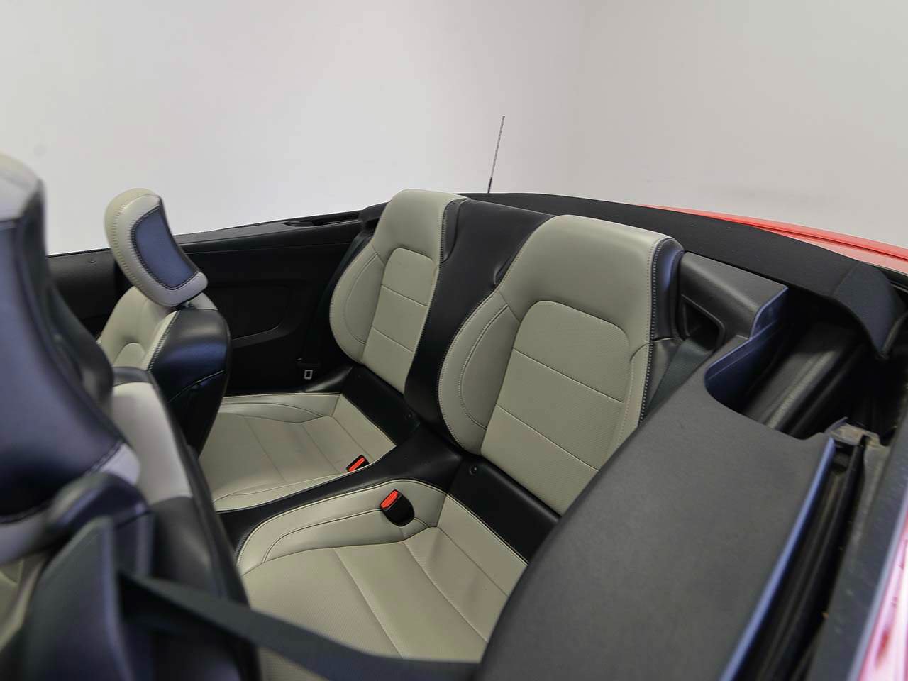 Used 2024 Ford Mustang Premium RWD image 13
