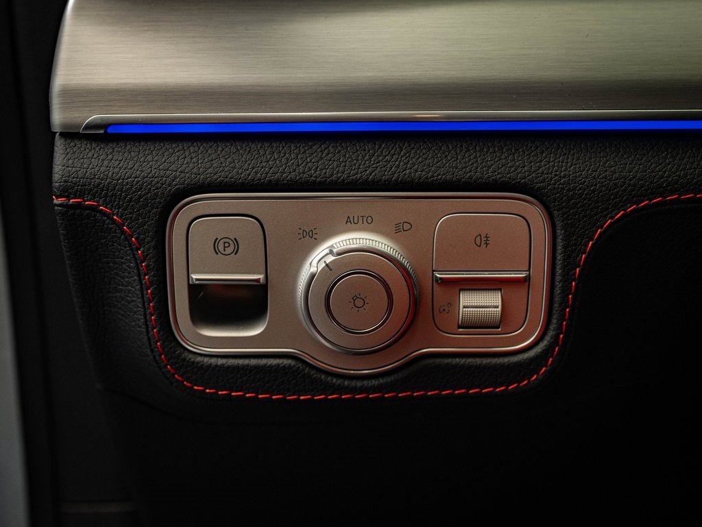 Certified 2025 Mercedes-Benz GLE 53 AMG 4MATIC image 42