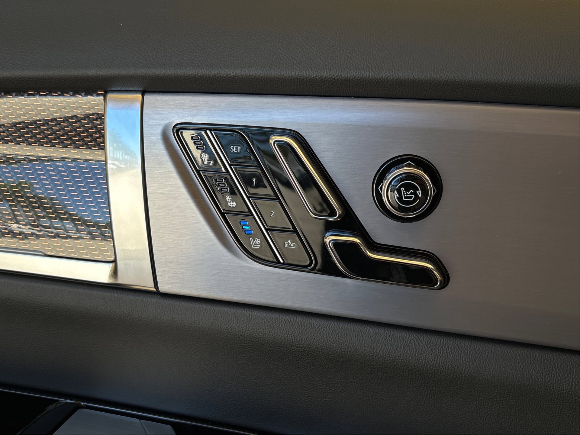New 2027 Cadillac Vistiq Luxury AWD/4WD image 30
