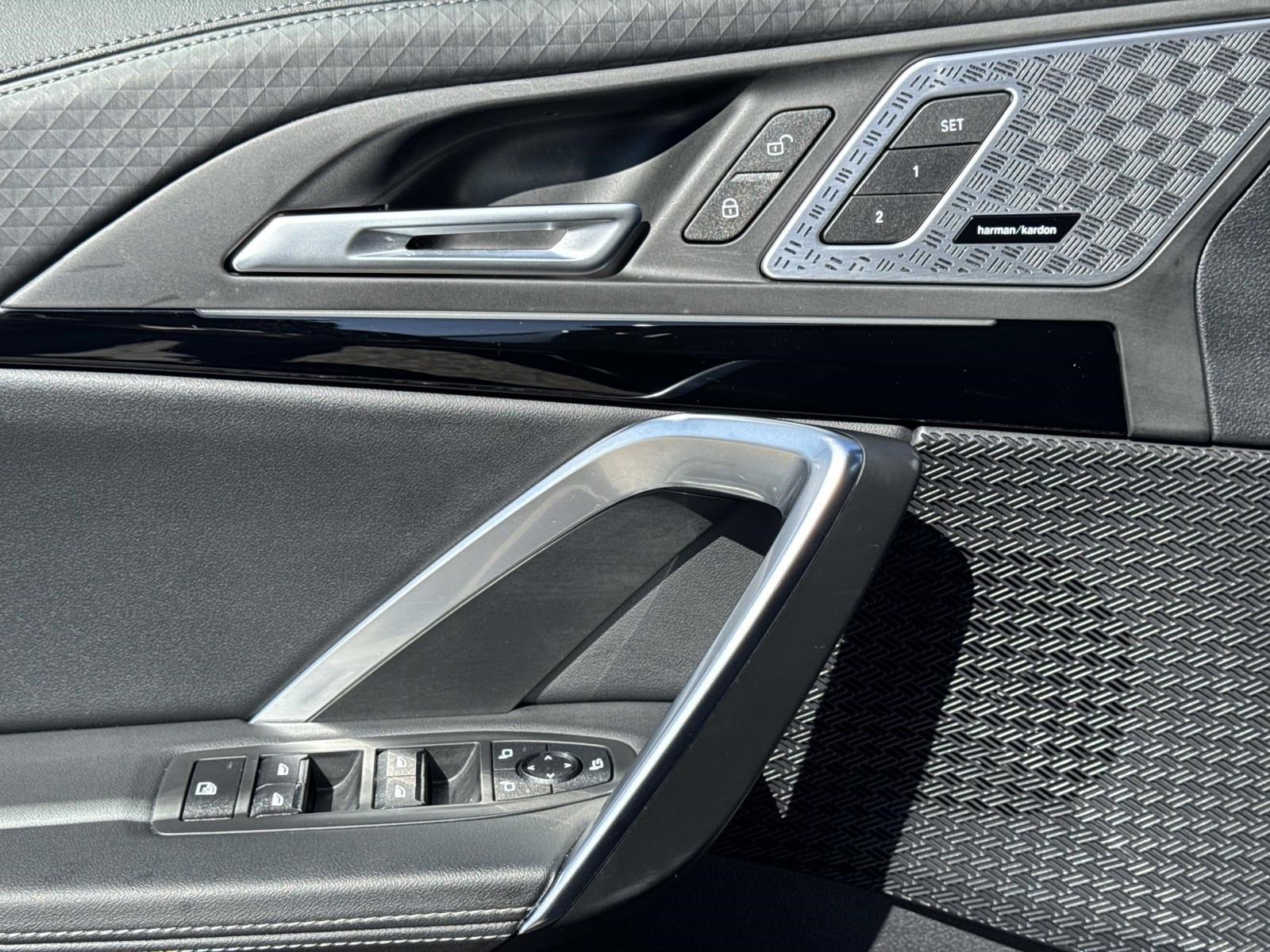 Certified 2025 BMW X2 xDrive28i image 18