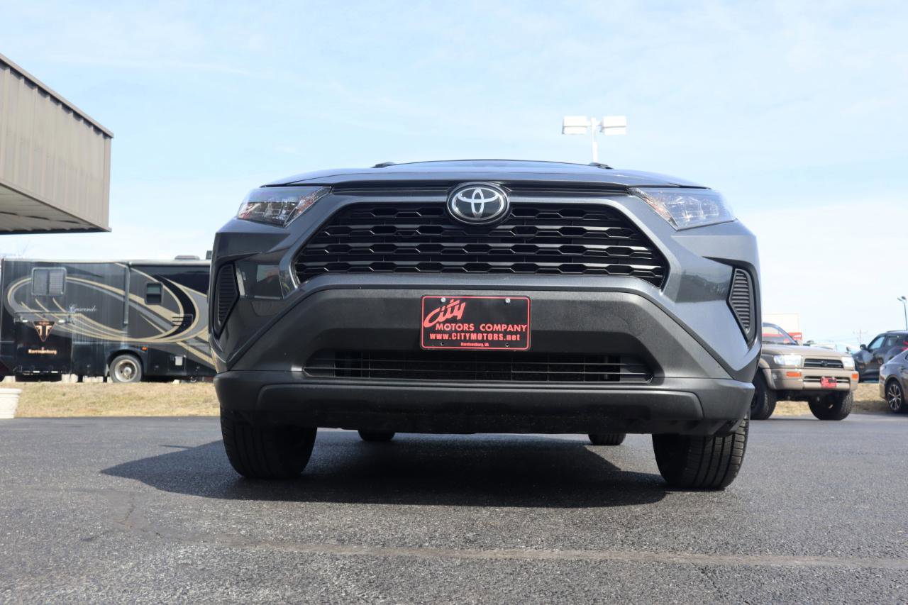 Used 2019 Toyota RAV4 LE w/ All Weather Liner Package AWD/4WD image 5