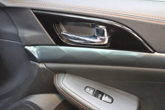 Used 2020 Nissan Maxima SR image 9