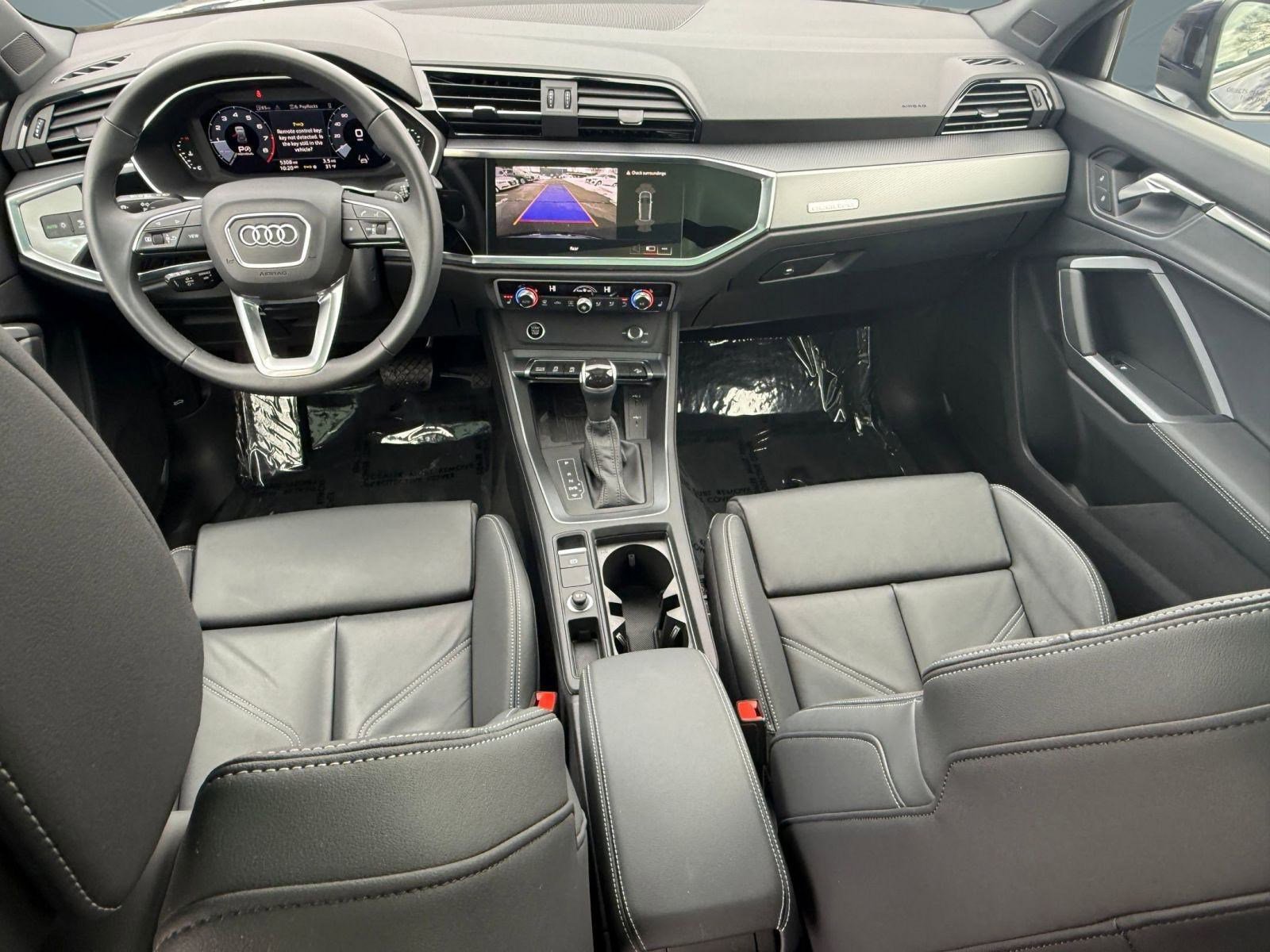 Certified 2025 Audi Q3 2.0T Premium w/ Convenience Package image 16