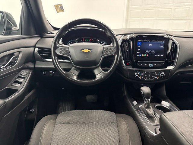 Used 2022 Chevrolet Traverse LT FWD image 21