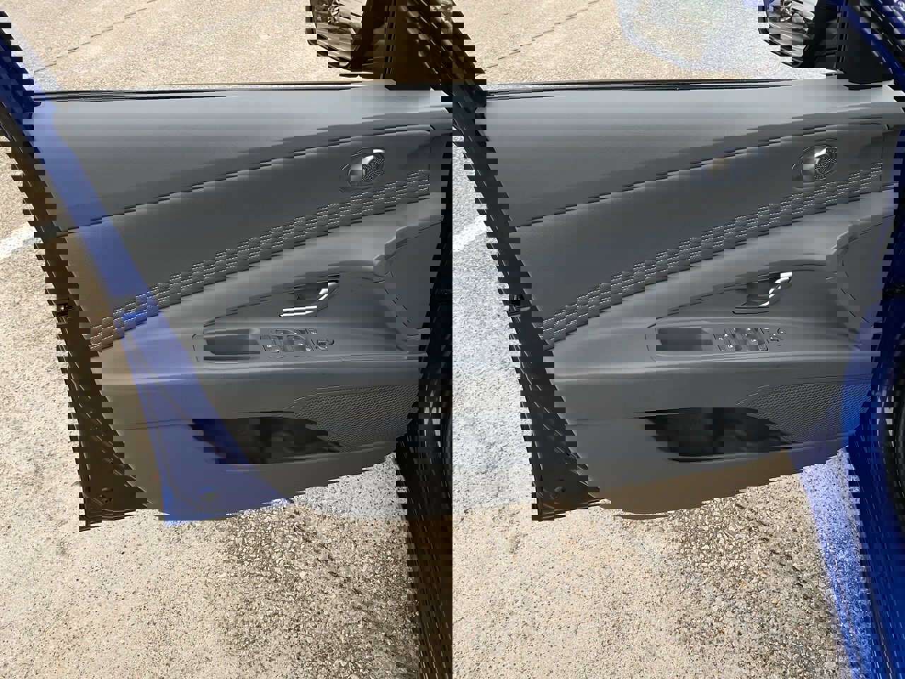 Used 2025 Hyundai Elantra SEL image 13