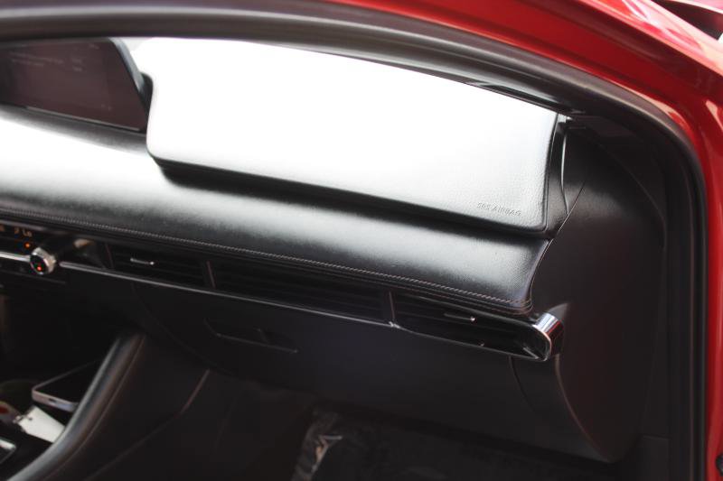 Used 2021 MAZDA MAZDA3 s image 21