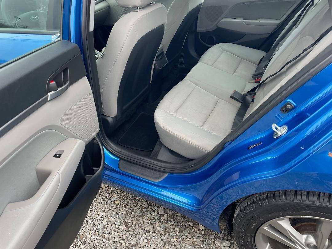 Used 2018 Hyundai Elantra SEL FWD image 11