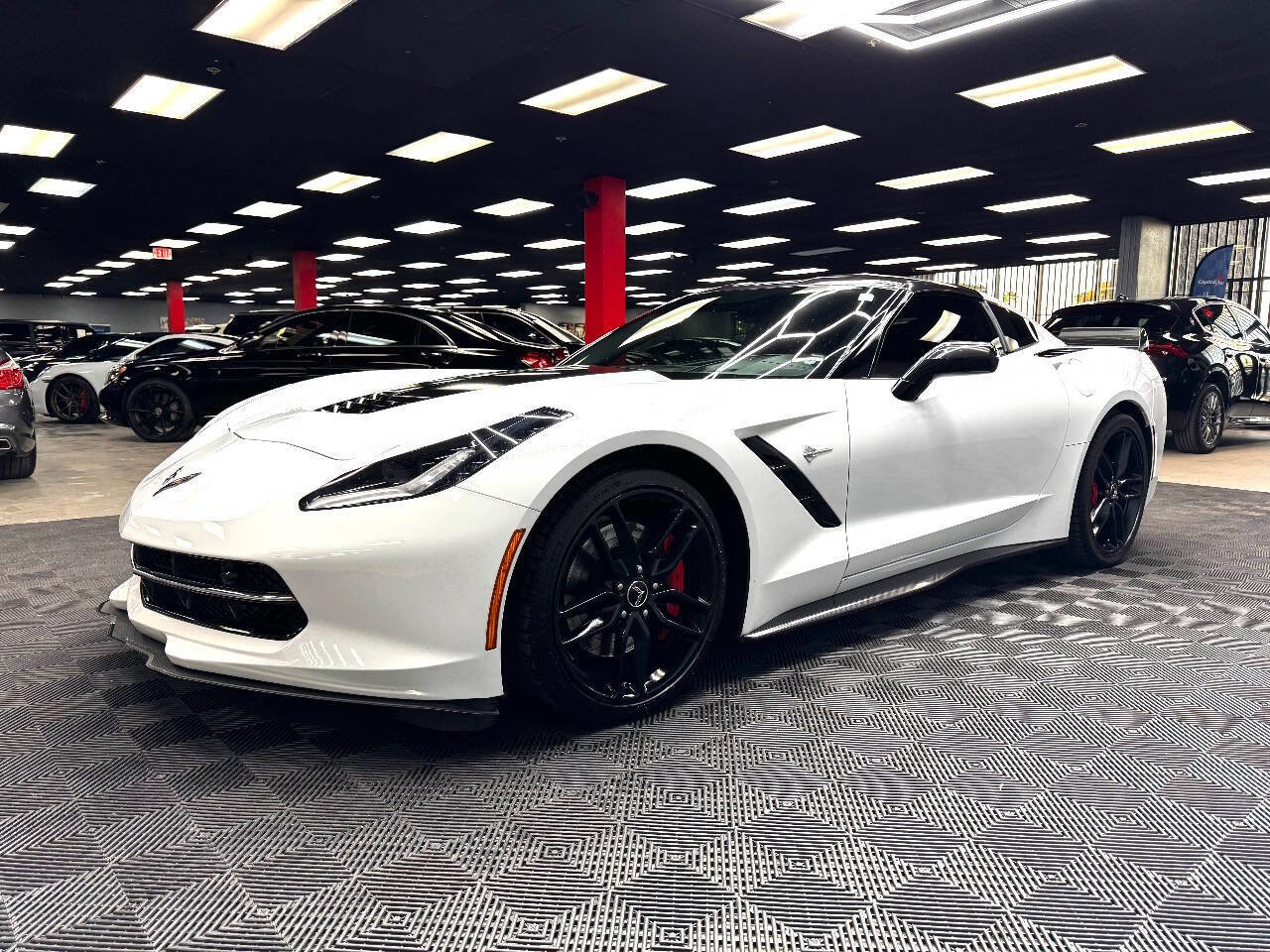 Used 2016 Chevrolet Corvette Stingray Coupe w/ 2LT Preferred Equipment Group image 7