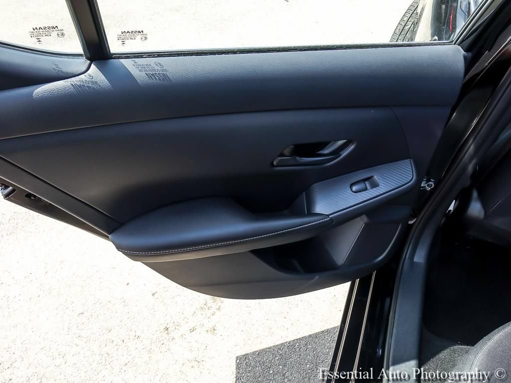 Used 2025 Nissan Sentra SV FWD image 21