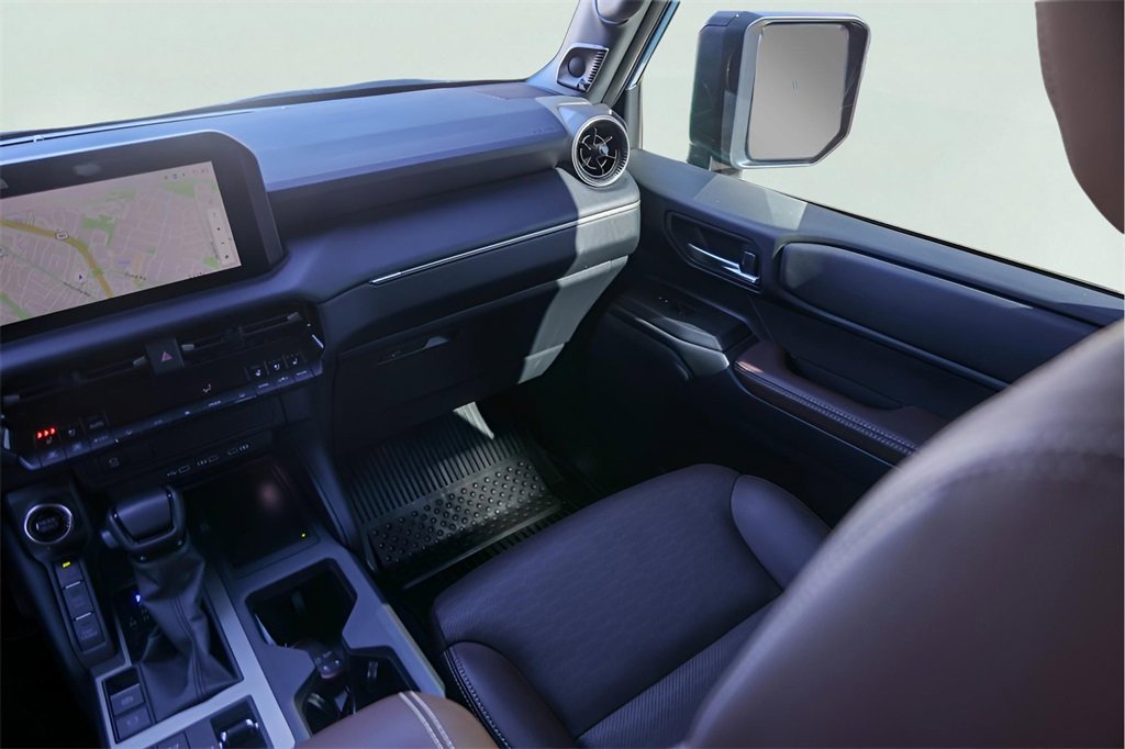 Used 2025 Toyota Land Cruiser Base image 33