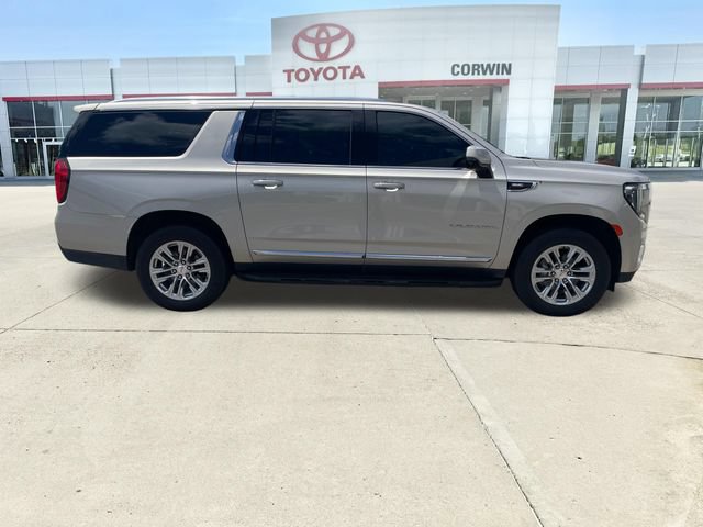 Used 2022 GMC Yukon XL SLT w/ SLT Luxury Package RWD image 6