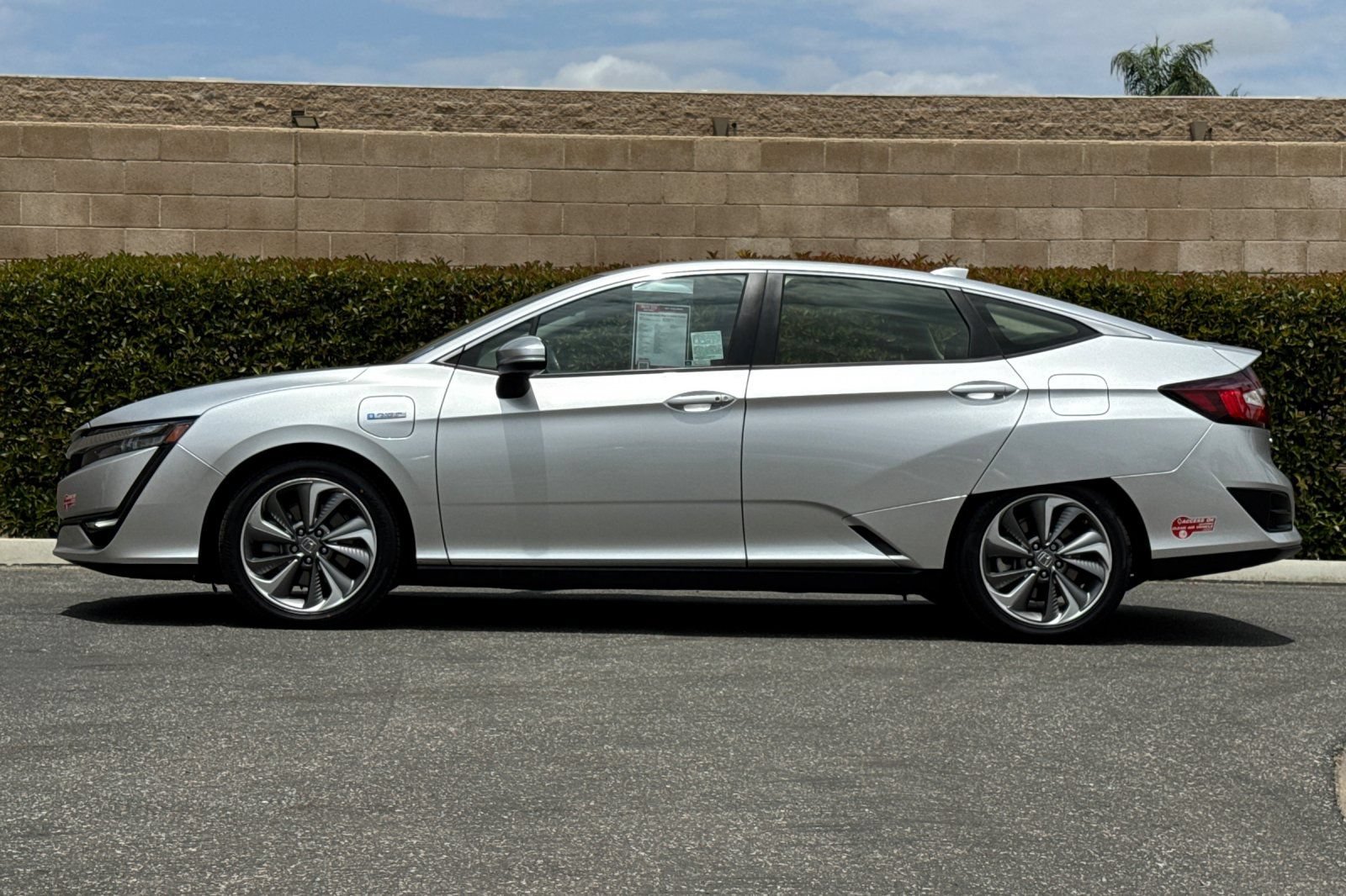 Used 2018 Honda Clarity Touring image 7
