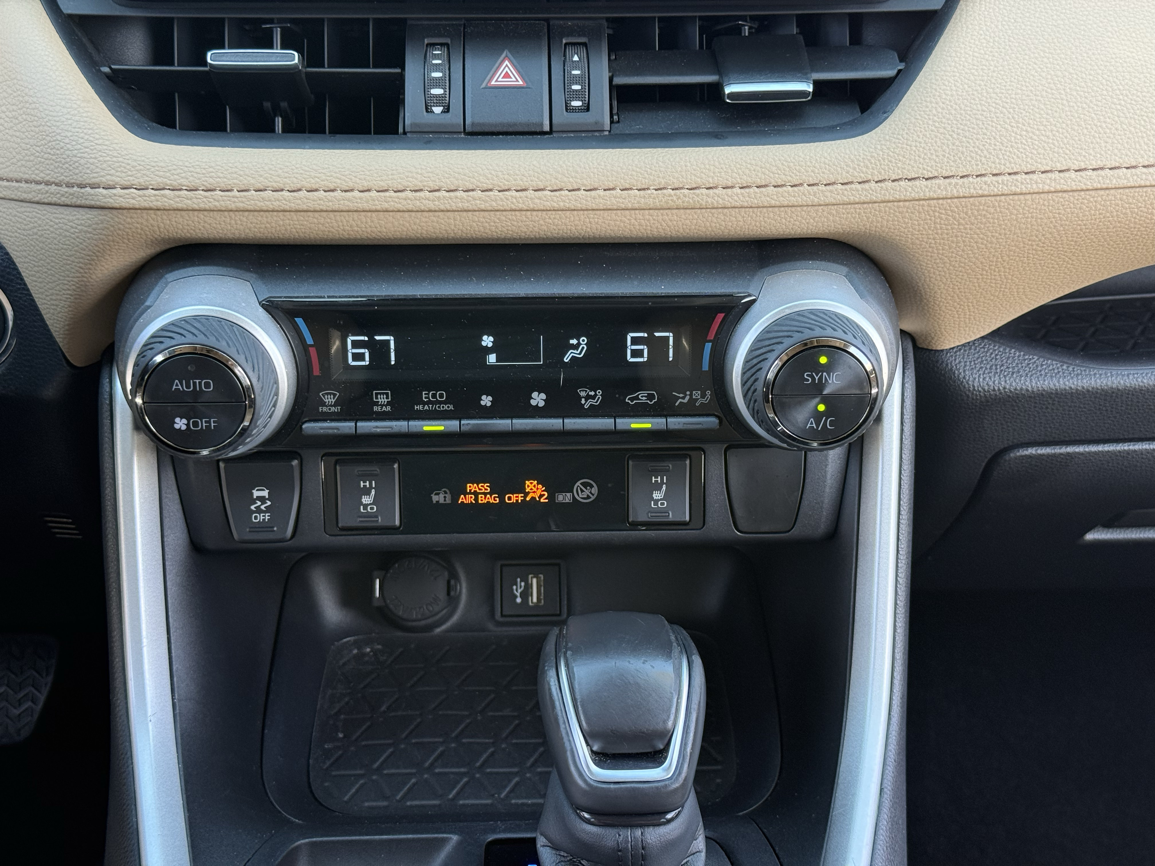 Certified 2025 Toyota RAV4 XLE Premium AWD/4WD image 34