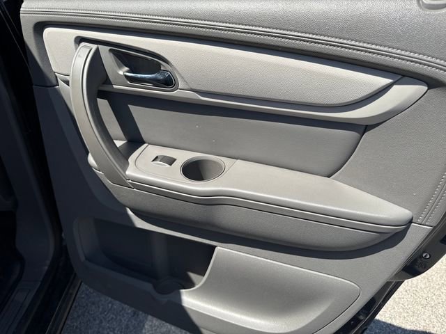 Used 2015 Chevrolet Traverse LT image 38