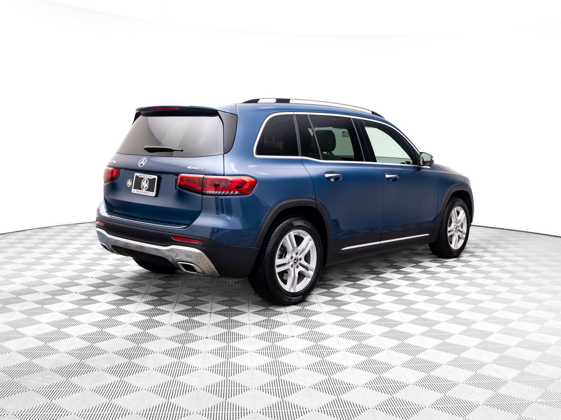 Used 2023 Mercedes-Benz GLB 250 4MATIC image 5