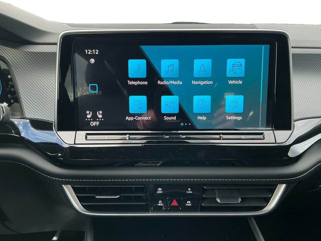 New 2026 Volkswagen Atlas Cross Sport SEL R-Line image 22