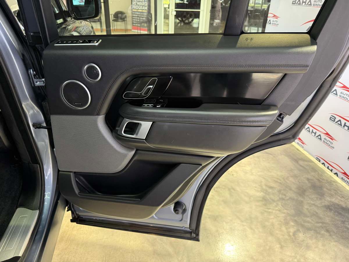 Used 2019 Land Rover Range Rover HSE AWD/4WD image 46