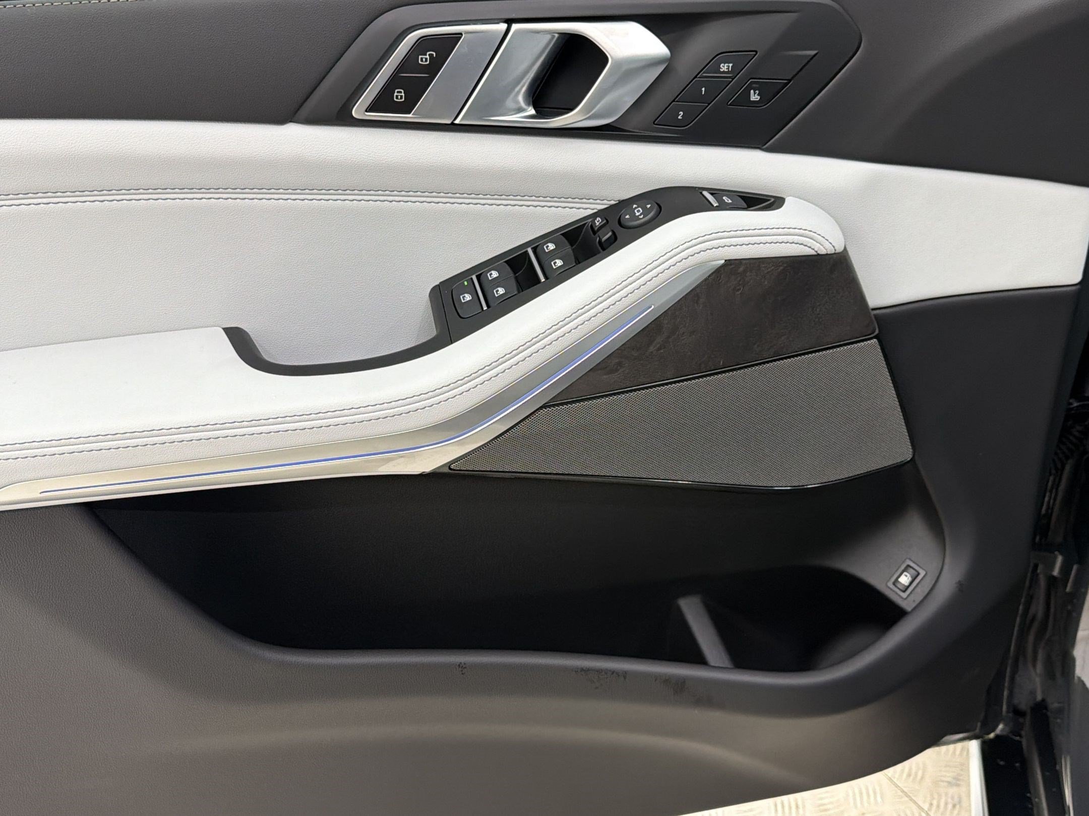New 2026 BMW X5 xDrive50e AWD/4WD image 14