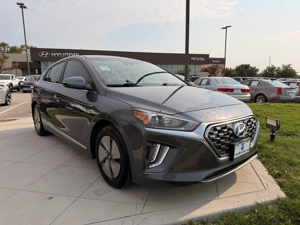 Used 2020 Hyundai Ioniq SE FWD image 11