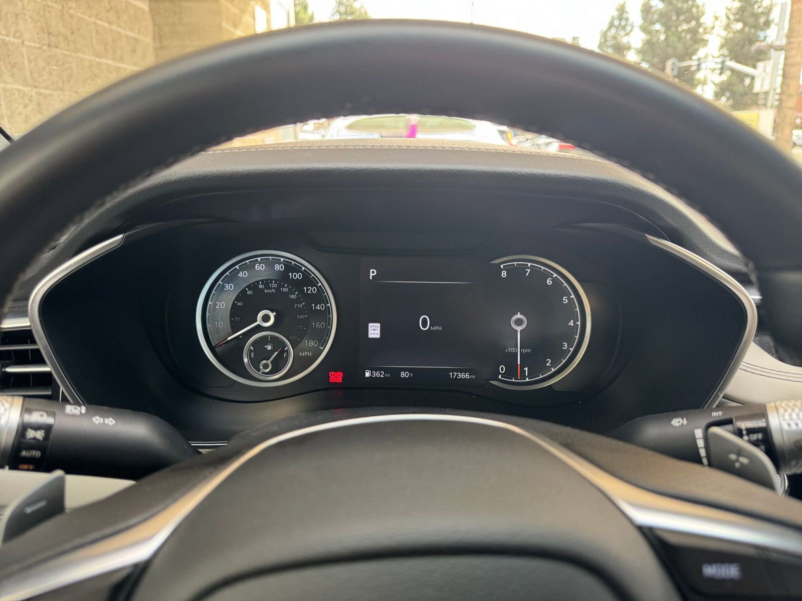 Used 2025 Genesis G70 2.5T image 40