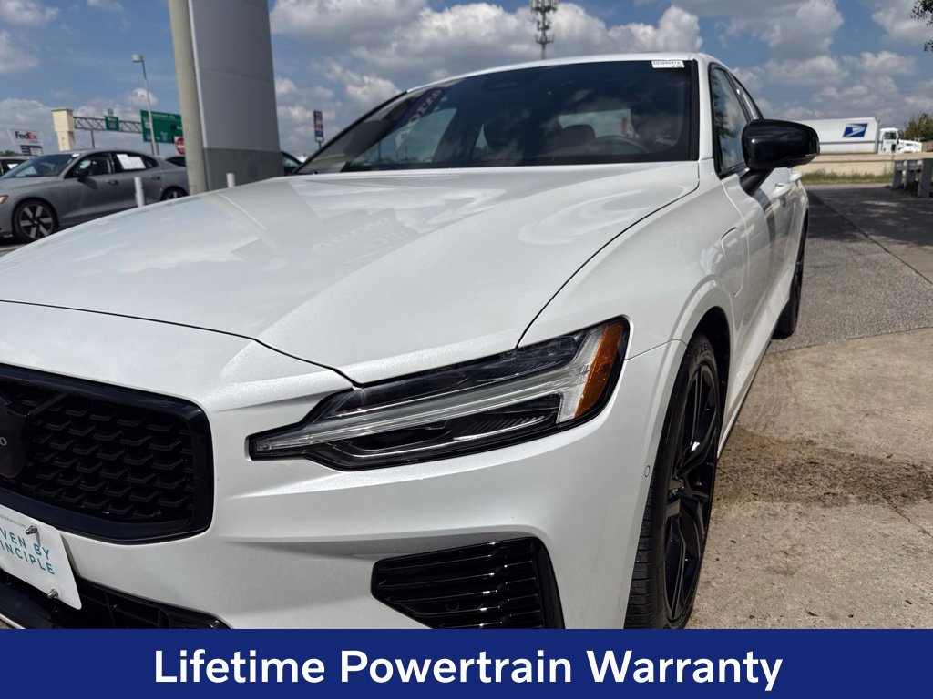 Certified 2025 Volvo S60 T8 Ultra AWD/4WD image 10
