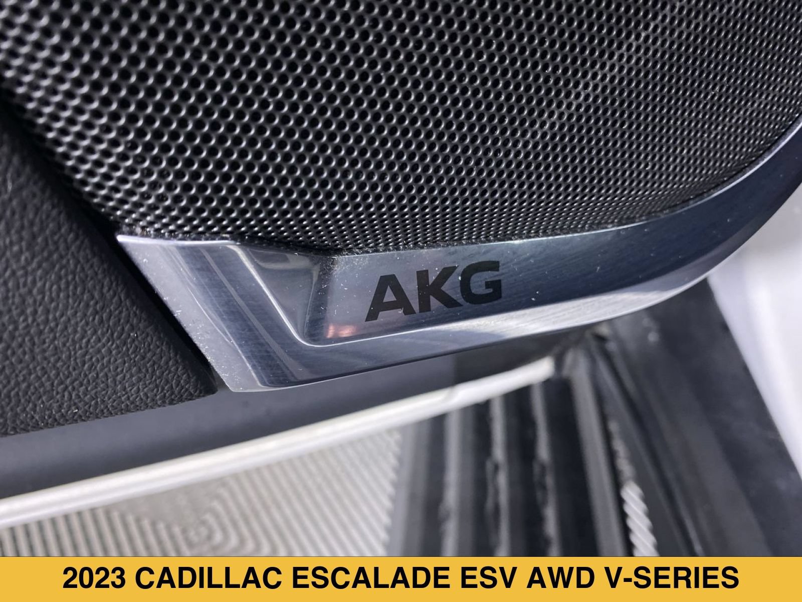 Certified 2023 Cadillac Escalade ESV V AWD/4WD image 14