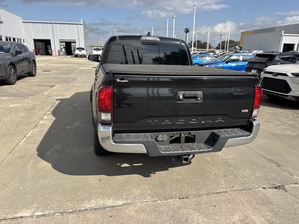 Used 2018 Toyota Tacoma SR5 image 22