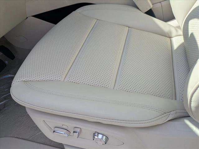 New 2025 Cadillac Escalade Sport Platinum w/ LPO, ONYX Package image 4