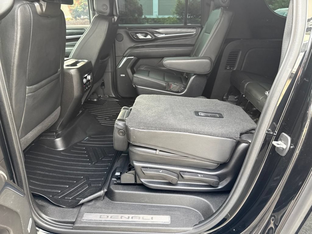 Used 2021 GMC Yukon XL Denali w/ Denali Premium Package AWD/4WD image 49