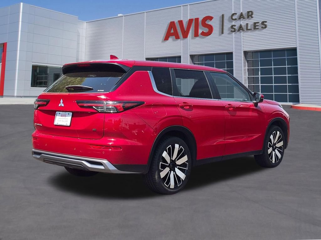 Used 2025 Mitsubishi Outlander SE AWD/4WD image 6