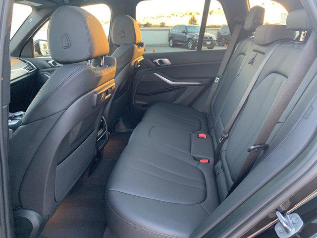 Certified 2022 BMW X5 xDrive40i w/ Parking Assistance Package image 14