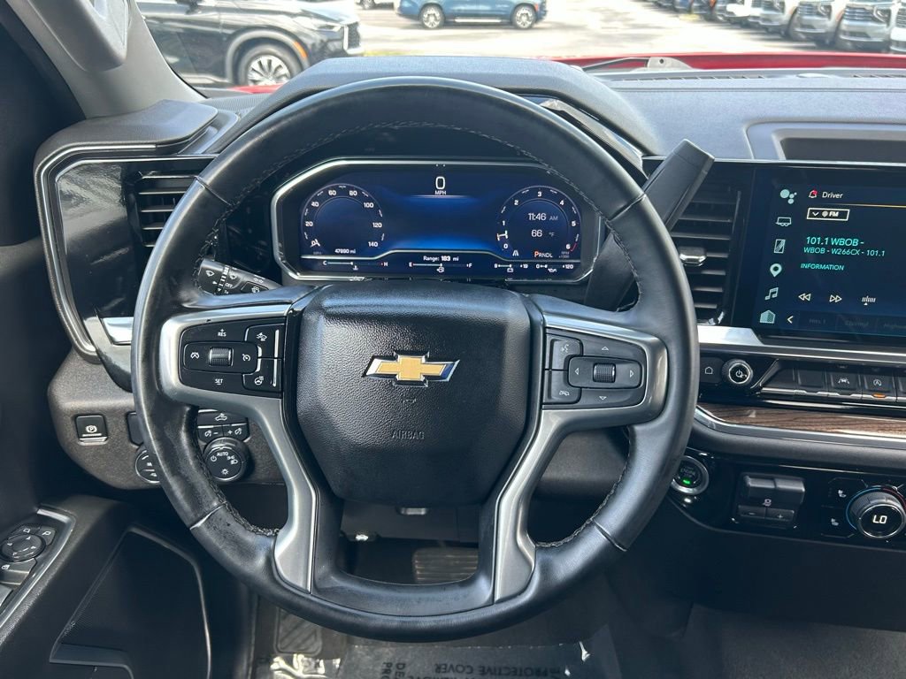 Used 2025 Chevrolet Silverado 1500 LT image 16