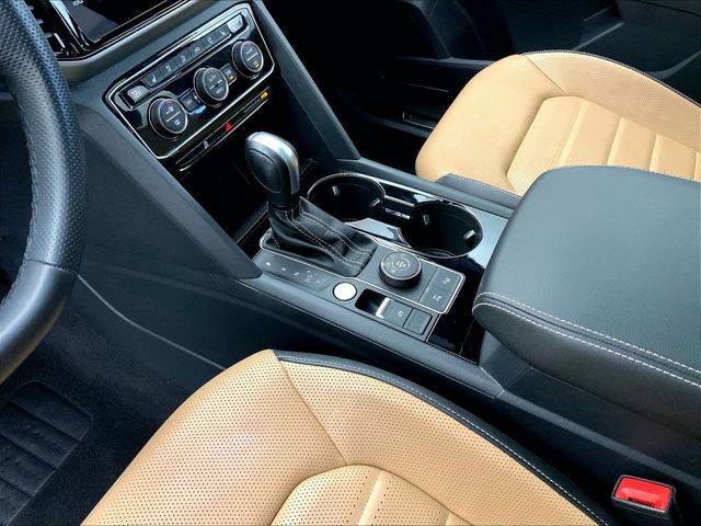 Certified 2023 Volkswagen Atlas Cross Sport SEL Premium R-Line image 16