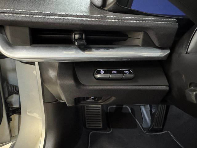 Used 2021 Chevrolet Corvette Stingray Preferred Cpe w/ Z51 Performance Package image 9