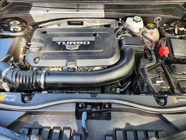 Used 2022 Cadillac XT4 Luxury w/ Cold Weather Package FWD image 31