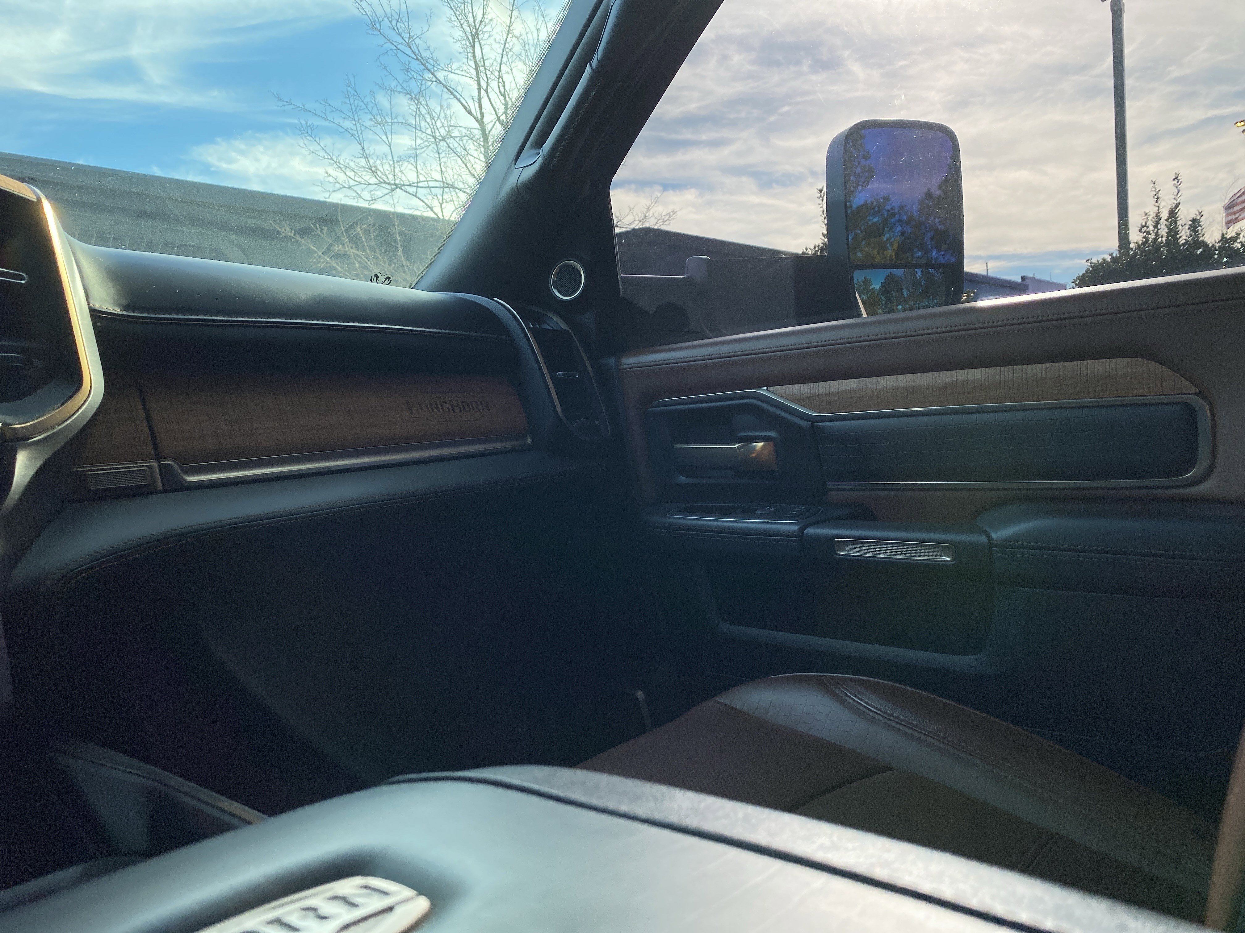 Used 2022 RAM 3500 Limited w/ Max Tow Package image 19